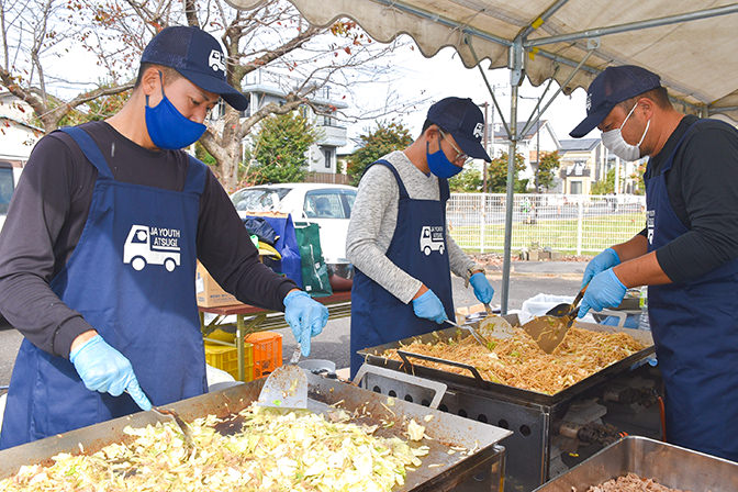 荻野地区 焼きそばや焼き鳥は大人気の写真