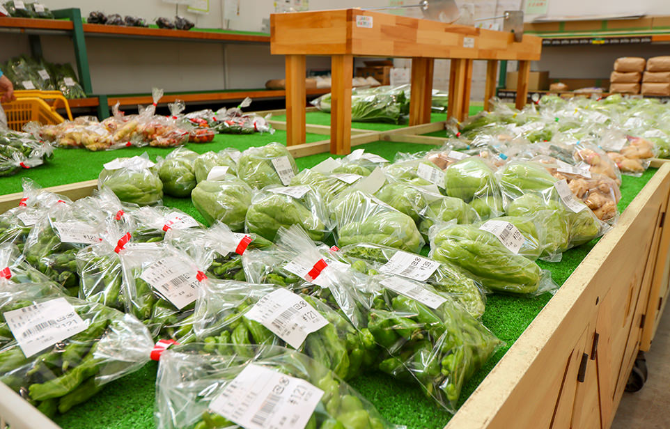 ふれあい旬鮮市の売場